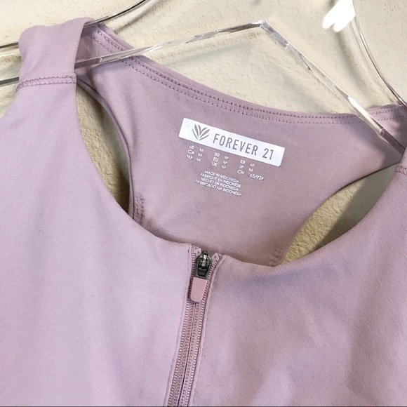 F21 | Padded Sports Bra - Picture 3 of 4